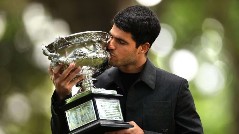 Alcaraz Envoie un Message Fort Après sa Victoire au Championnat