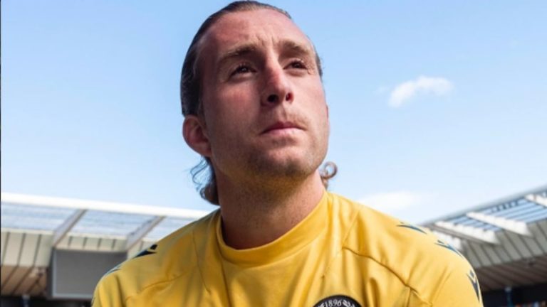 Quinze minutes de jeu ont brisé mon ligament