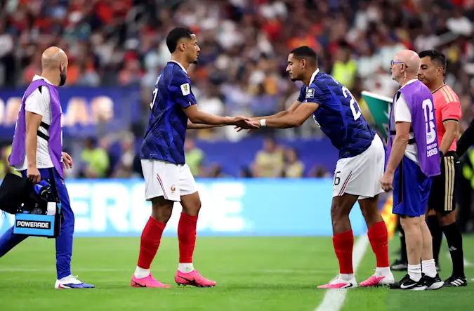 Crystal Palace face Juventus competition for Pellegrino, Lacroix talks stall