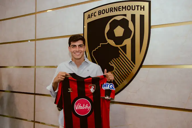 Bournemouth sign Juanlu Sanchez from Sevilla