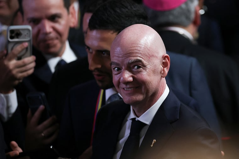 الاتحاد المكسيكي لكرة القدم يتهم بقبول ‘رشوة’ لدعم رئيس الفيفا إنفانتينو بينما يخون حلفاءه