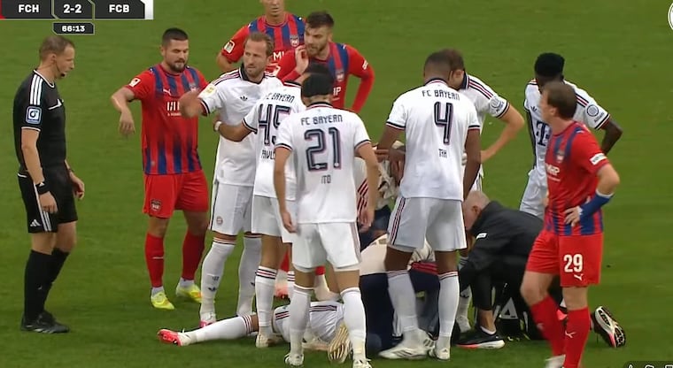 Musiala collapses again during Bayern game